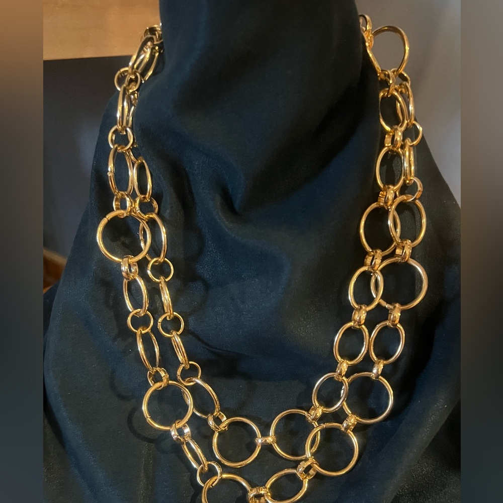 Elegant Gold Chain Necklace